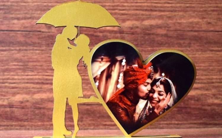 Love Couple Table Top – Customized Gifts Online