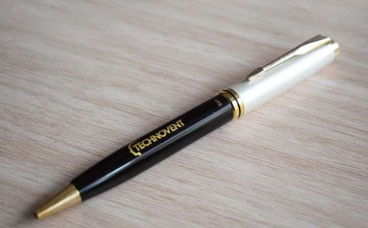 Plain Cream & Black Metal Pen – Customized Gifts Online