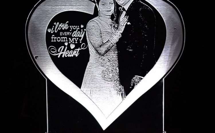 Acrylic Engraved LED Couple Photo Frame – Photo Frame Online