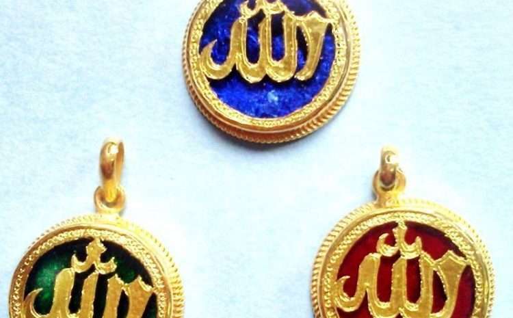 Thewa Art Pendant – Customized Gifts Online