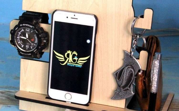 Mens Accessories Stand – Customized Gifts Online