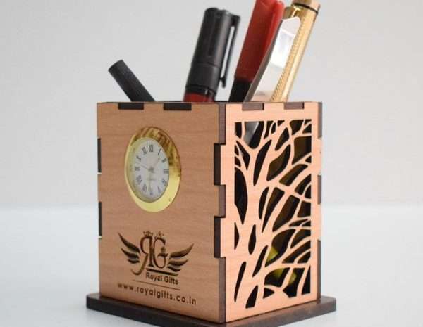 Pen Stand – Customized Wooden Pen Stand
