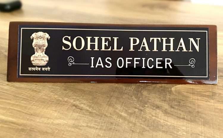 Two Sided Desk Name Plate – Corporate Office Nameplates
